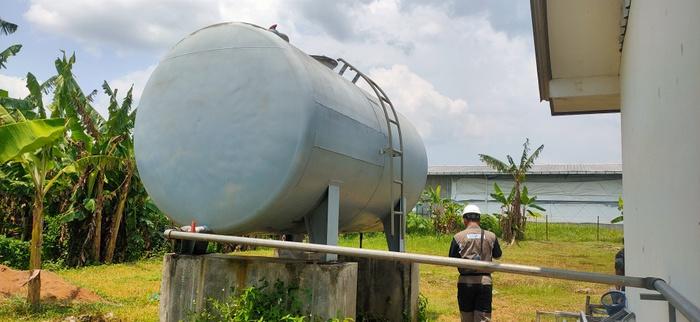 Riksa uji tangki solar adalah proses pemeriksaan yang dilakukan untuk memastikan integritas tangki, mencegah kebocoran, dan menjaga efisiensi operasional penyimpanan bahan bakar solar, serta memastikan keselamatan lingkungan kerja dalam berbagai industri seperti transportasi, manufaktur, dan pembangkit listrik.