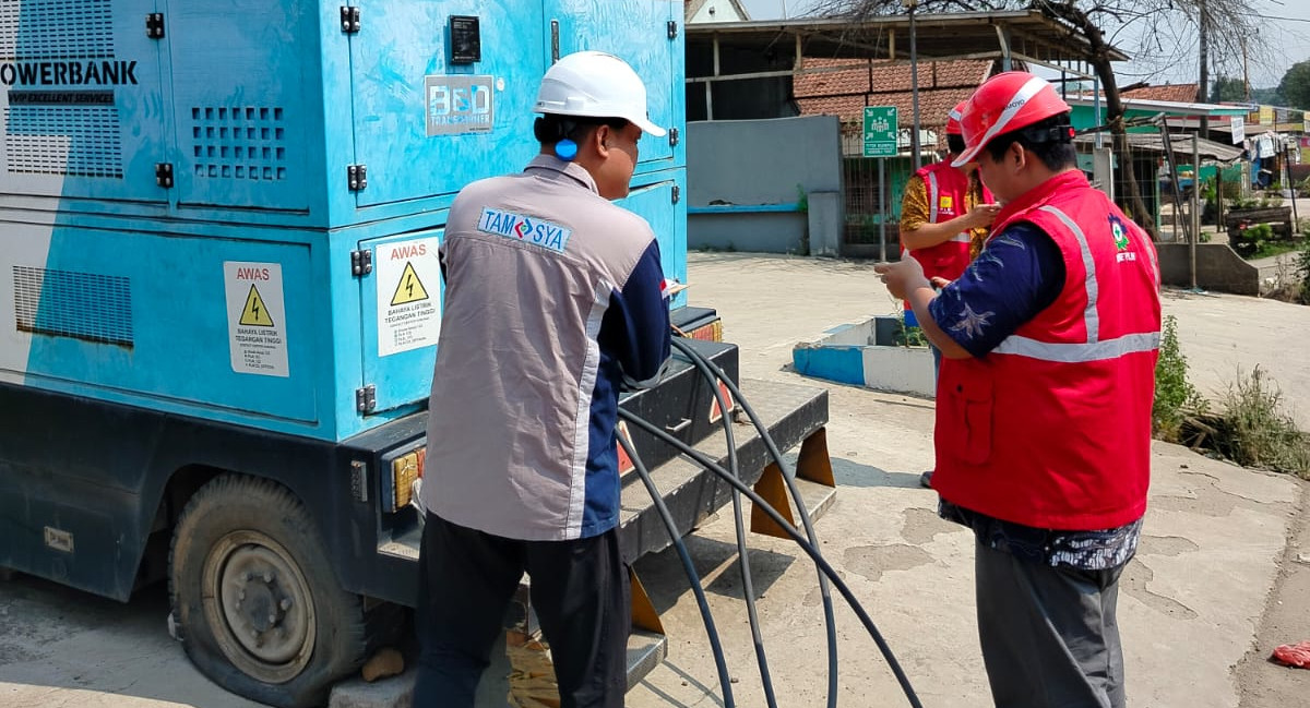 Riksa Uji Pesawat Tenaga dan Produksi adalah proses pemeriksaan peralatan seperti turbin, generator, dan mesin produksi untuk memastikan kinerja dan keamanannya sesuai standar.